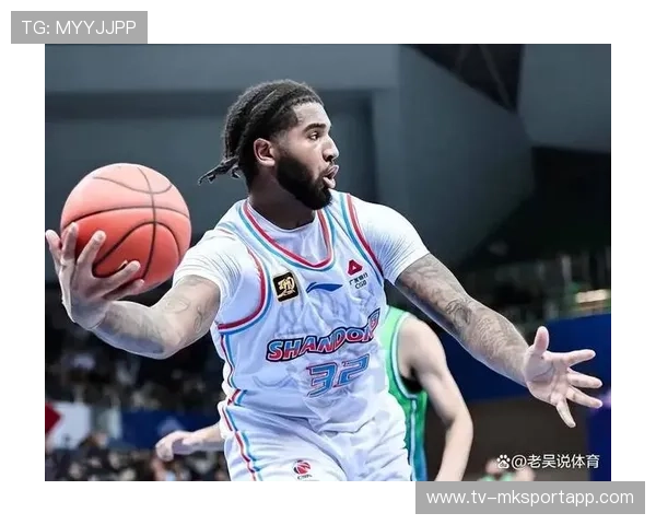 身高1米96摇摆人！山东男篮官宣：前NBA球员德沃恩正式加盟球队，山东男篮新队员