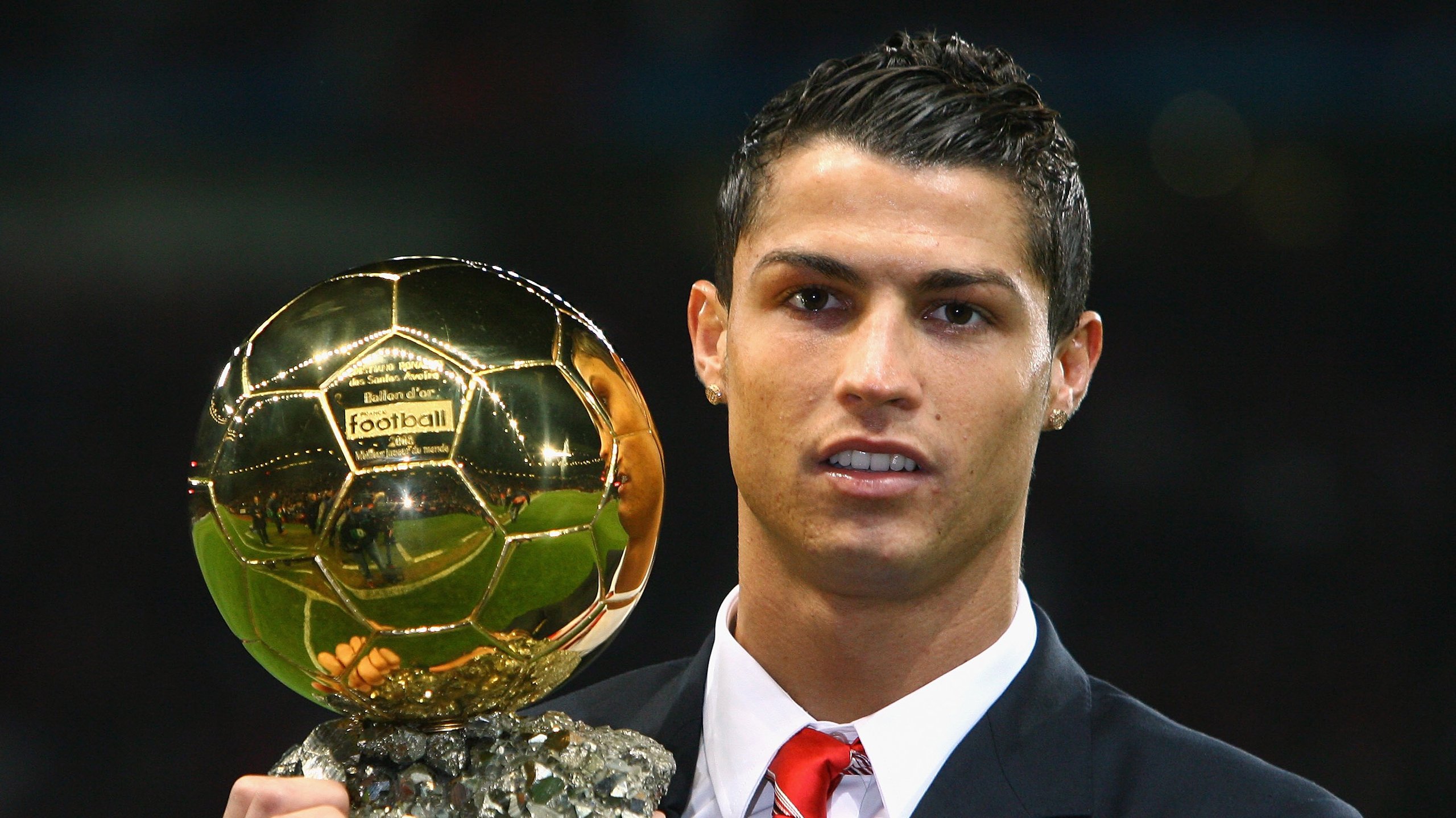 MK体育体验-利物浦安菲尔德不容有失，皇马来势汹猛，利物浦安菲尔德壁纸